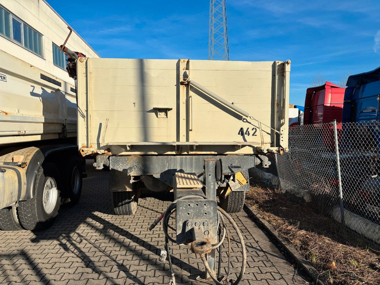 Carnehl Tandem /BPW/ Luftfederung/ Rollplane Carnehl Tandem /BPW/ Luftfederung/ Rollplane - Remolque volquete: foto 4 Carnehl Tandem /BPW/ Luftfederung/ Rollplane Carnehl Tandem /BPW/ Luftfederung/ Rollplane - Remolque volquete: foto 4