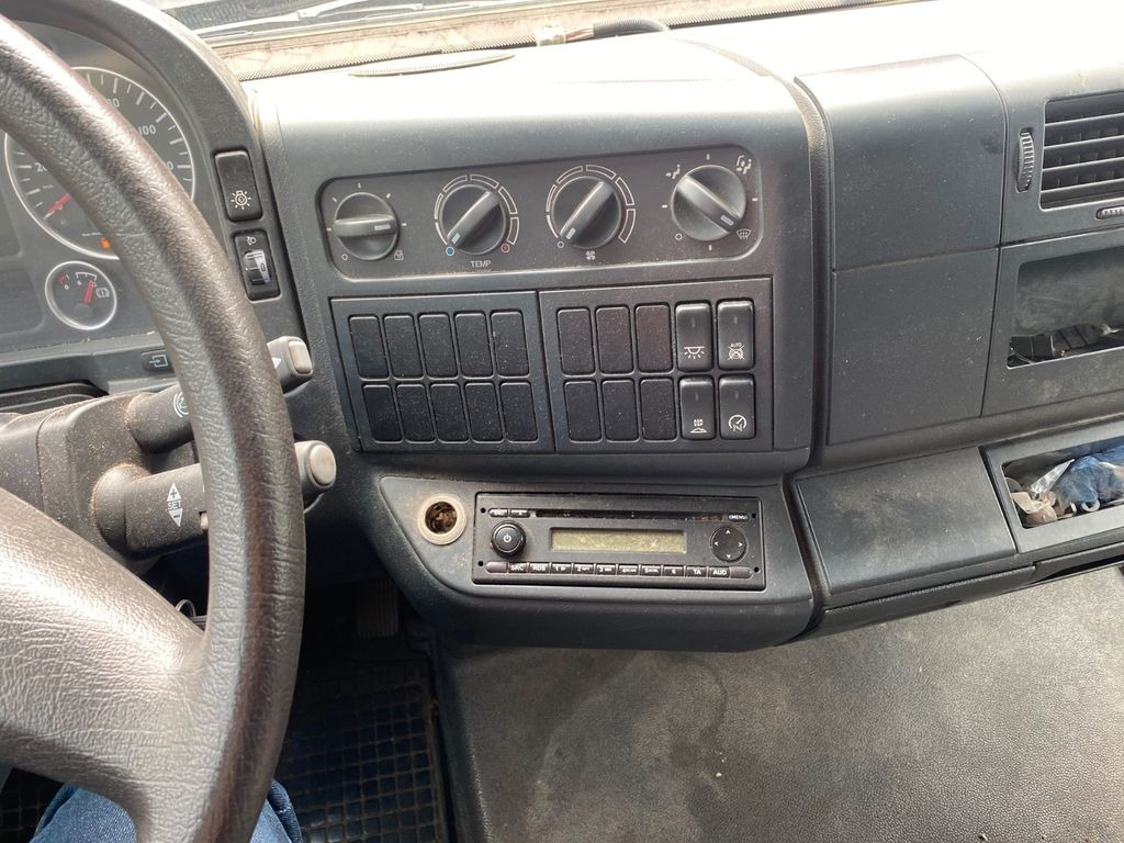 Camión caja cerrada MAN TGL 7.180 8.180 Möbelkoffer: foto 11