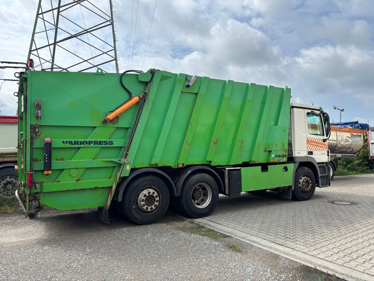 Mercedes-Benz 2532L EU5/Zöller Schüttung/VarioPress/Blatt-Luft - Camión de basura: foto 5 Mercedes-Benz 2532L EU5/Zöller Schüttung/VarioPress/Blatt-Luft - Camión de basura: foto 5