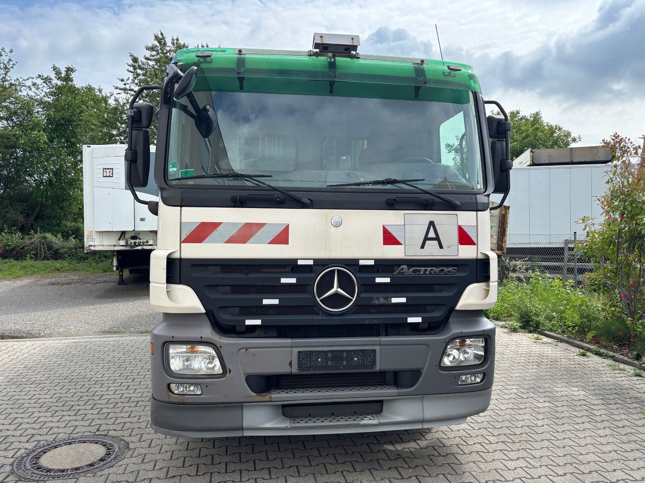 Mercedes-Benz 2532L EU5/Zöller Schüttung/VarioPress/Blatt-Luft - Camión de basura: foto 3 Mercedes-Benz 2532L EU5/Zöller Schüttung/VarioPress/Blatt-Luft - Camión de basura: foto 3