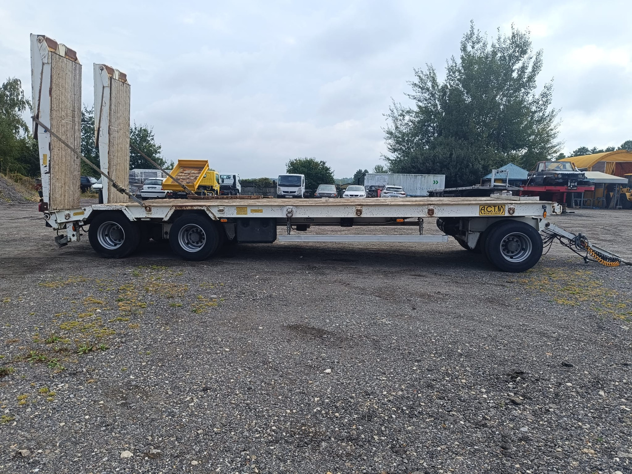 ACTM 3 osie  8m x 2,55 m lad 25 T - Remolque góndola rebajadas: foto 2 ACTM 3 osie  8m x 2,55 m lad 25 T - Remolque góndola rebajadas: foto 2