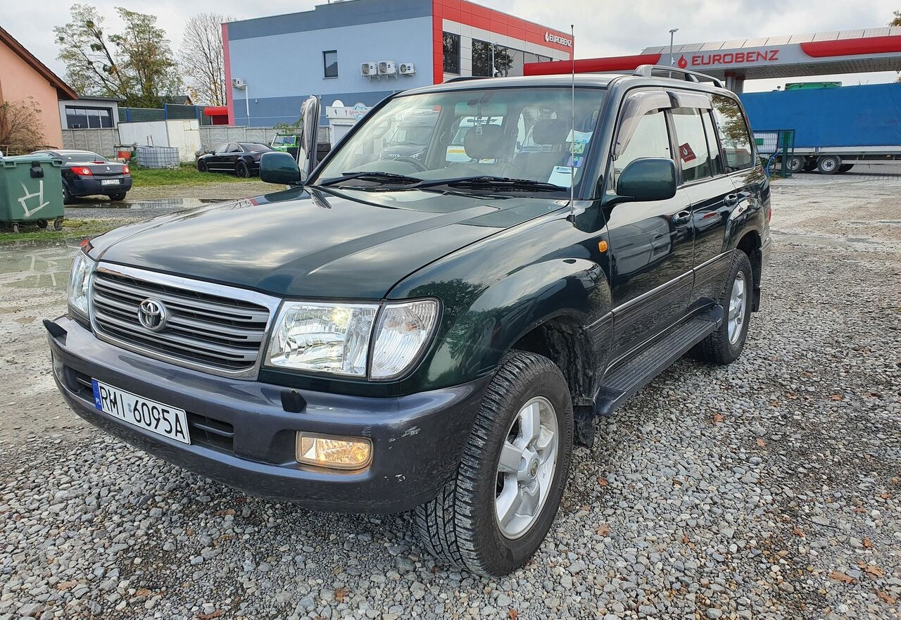 Toyota LAND CRUISER 100 4,2 TD KLIMA 7 OSOB - Coche: foto 1 Toyota LAND CRUISER 100 4,2 TD KLIMA 7 OSOB - Coche: foto 1