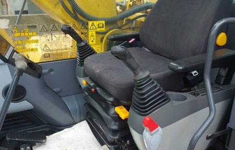 KOMATSU PC240LC-8 - Excavadora de cadenas: foto 4 KOMATSU PC240LC-8 - Excavadora de cadenas: foto 4