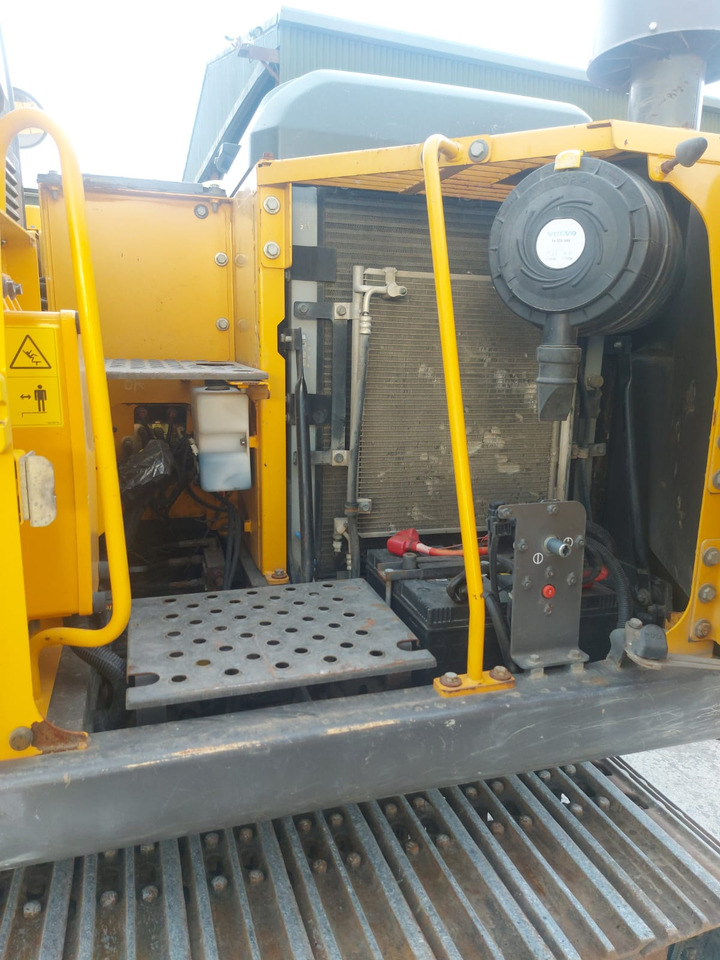 Excavadora de cadenas Volvo EC 140 DL: foto 18
