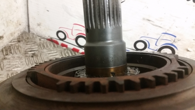 Deutz Agrotron 6.15 Powershift Clutch Assy, Shaft 04427607, 04419770, 2093313089 - Embrague y piezas para Tractor: foto 4 Deutz Agrotron 6.15 Powershift Clutch Assy, Shaft 04427607, 04419770, 2093313089 - Embrague y piezas para Tractor: foto 4