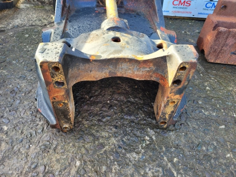 Deutz Agrotron Series 135, 150, 150.7 Front Axle Support Frame Bolster 04416542, 04422720 - Suspensión: foto 3 Deutz Agrotron Series 135, 150, 150.7 Front Axle Support Frame Bolster 04416542, 04422720 - Suspensión: foto 3