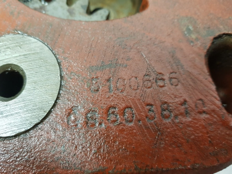 Fiat 110-90, 100-90, 110-90dt, 100-90dt Axle Carrier Assy 5100666, 5100649 - Eje y piezas para Tractor: foto 4 Fiat 110-90, 100-90, 110-90dt, 100-90dt Axle Carrier Assy 5100666, 5100649 - Eje y piezas para Tractor: foto 4
