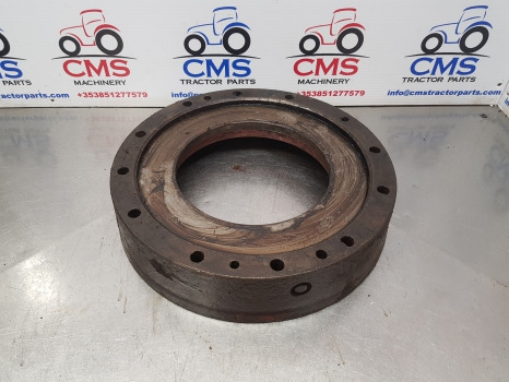 Fiat 140-90, 130-90, 160-90 Rear Axle Spacer Brake Housing 5117648, 5117658 - Eje posterior: foto 1 Fiat 140-90, 130-90, 160-90 Rear Axle Spacer Brake Housing 5117648, 5117658 - Eje posterior: foto 1