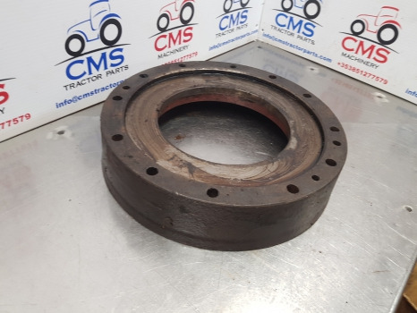 Fiat 140-90, 130-90, 160-90 Rear Axle Spacer Brake Housing 5117648, 5117658 - Eje posterior: foto 2 Fiat 140-90, 130-90, 160-90 Rear Axle Spacer Brake Housing 5117648, 5117658 - Eje posterior: foto 2