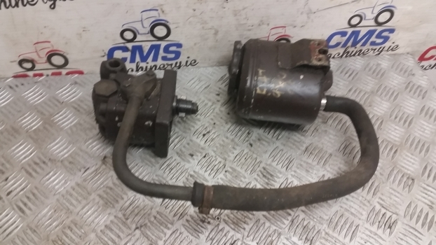 Fiat Tractor 980 Hydraulic Power Steering Pump With Rezervoir 5129481, 87569205 - Bomba de dirección para Tractor: foto 1 Fiat Tractor 980 Hydraulic Power Steering Pump With Rezervoir 5129481, 87569205 - Bomba de dirección para Tractor: foto 1