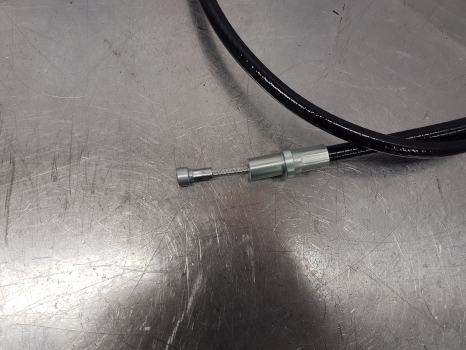 Ford 10, 600, 700 Series, 7710, 7810 Hand Brake Cable 83918382, D5nn2853a - Piezas de freno para Tractor: foto 3 Ford 10, 600, 700 Series, 7710, 7810 Hand Brake Cable 83918382, D5nn2853a - Piezas de freno para Tractor: foto 3