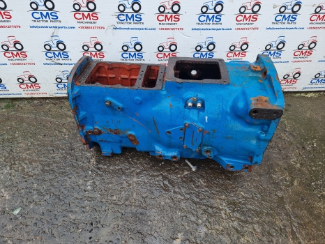 Ford 4630, 5030, 4830, 30 Series, Transmission Gearbox Housing K3660221114 - Caja de cambios: foto 1 Ford 4630, 5030, 4830, 30 Series, Transmission Gearbox Housing K3660221114 - Caja de cambios: foto 1