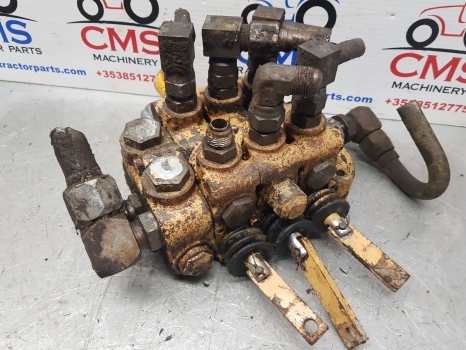 Ford 655, 655a, 550, 555, 555a Digger Loader Control Hydraulic Valve Complete - Válvula hidráulica para Retroexcavadora: foto 3 Ford 655, 655a, 550, 555, 555a Digger Loader Control Hydraulic Valve Complete - Válvula hidráulica para Retroexcavadora: foto 3