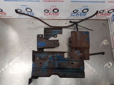 Ford 6610, 7710, Battery Support And Pannel Support E4nn16b814cb, E5nn10769aa - Acumulador para Tractor: foto 5 Ford 6610, 7710, Battery Support And Pannel Support E4nn16b814cb, E5nn10769aa - Acumulador para Tractor: foto 5
