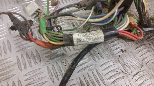 Ford Digger, Backhoe Loader 655, 550, 555 Fuse Box With Cab Electrical Wiring - Cables/ Alambres para Retroexcavadora: foto 5 Ford Digger, Backhoe Loader 655, 550, 555 Fuse Box With Cab Electrical Wiring - Cables/ Alambres para Retroexcavadora: foto 5