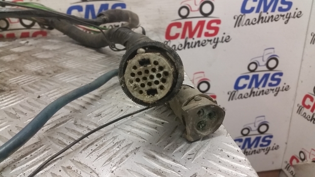 Ford Digger, Backhoe Loader 655, 550, 555 Fuse Box With Cab Electrical Wiring - Cables/ Alambres para Retroexcavadora: foto 2 Ford Digger, Backhoe Loader 655, 550, 555 Fuse Box With Cab Electrical Wiring - Cables/ Alambres para Retroexcavadora: foto 2