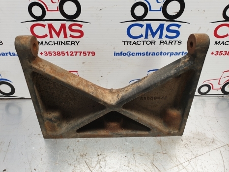 Ford New Holland 60,m,tm And Mxm Bonnett Bracket 82000442,82004663 - Capota para Tractor: foto 1 Ford New Holland 60,m,tm And Mxm Bonnett Bracket 82000442,82004663 - Capota para Tractor: foto 1