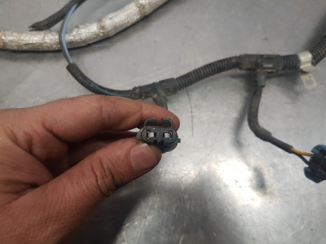 John Deere 6130r 6r, M Series, Front Lights Wiriling Loom Al217424, L205558 - Cables/ Alambres: foto 5 John Deere 6130r 6r, M Series, Front Lights Wiriling Loom Al217424, L205558 - Cables/ Alambres: foto 5