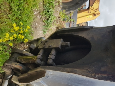 Manitou Mlt 735-120 Lsu Tilt Ram Cylinder 252392, 264802, 238842, 245512, 252392 - Cilindro hidráulico para Manipulador telescópico: foto 1 Manitou Mlt 735-120 Lsu Tilt Ram Cylinder 252392, 264802, 238842, 245512, 252392 - Cilindro hidráulico para Manipulador telescópico: foto 1