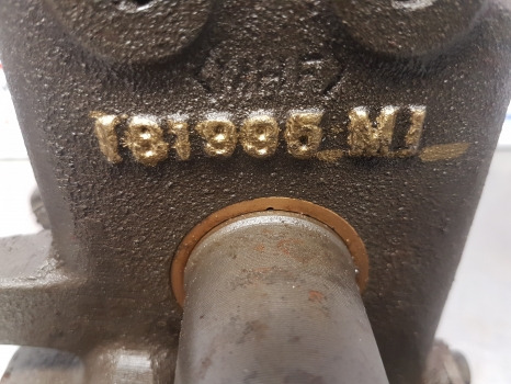 Massey Ferguson 135, 135, 165, 175, 185 Hydraulic Pump 10 Splines 1684582m92 - Bomba hidráulica: foto 3 Massey Ferguson 135, 135, 165, 175, 185 Hydraulic Pump 10 Splines 1684582m92 - Bomba hidráulica: foto 3