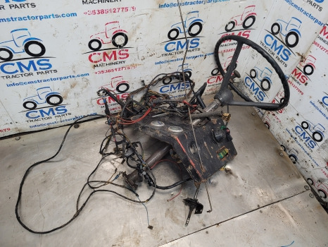 Massey Ferguson 290 Dash Steering Panel, Wheel, Wiring Loom 1674232m1 - Cabina e interior: foto 1 Massey Ferguson 290 Dash Steering Panel, Wheel, Wiring Loom 1674232m1 - Cabina e interior: foto 1