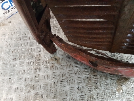 Massey Ferguson 35, 35x Bonnet, Hood Original 1884060m91, 826815m91, 826816m91 - Capota para Tractor: foto 4 Massey Ferguson 35, 35x Bonnet, Hood Original 1884060m91, 826815m91, 826816m91 - Capota para Tractor: foto 4