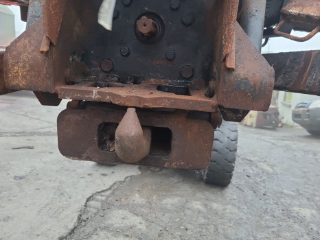 Massey Ferguson 4255 Pick Up Hitch For Parts - Bastidor/ Chasis para Maquinaria agrícola: foto 1 Massey Ferguson 4255 Pick Up Hitch For Parts - Bastidor/ Chasis para Maquinaria agrícola: foto 1