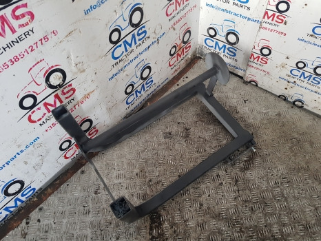 Massey Ferguson 5612, 5613, 5611, 5712 Fuel Tank Support Bracket Lhs 4356814m91 - Depósito de combustible: foto 4 Massey Ferguson 5612, 5613, 5611, 5712 Fuel Tank Support Bracket Lhs 4356814m91 - Depósito de combustible: foto 4