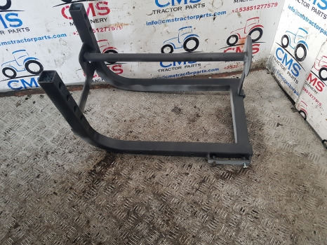Massey Ferguson 5612, 5613, 5611, 5712 Fuel Tank Support Bracket Lhs 4356814m91 - Depósito de combustible: foto 2 Massey Ferguson 5612, 5613, 5611, 5712 Fuel Tank Support Bracket Lhs 4356814m91 - Depósito de combustible: foto 2