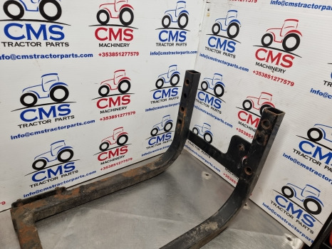 Massey Ferguson 5713s, 5613, 5611, 5712 Fuel Tank Support Bracket Lhs 4356814m91 - Depósito de combustible: foto 3 Massey Ferguson 5713s, 5613, 5611, 5712 Fuel Tank Support Bracket Lhs 4356814m91 - Depósito de combustible: foto 3