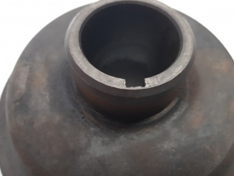Massey Ferguson 65 Mk1 Engine Crankshaft Pulley 0670319, 31143721, 1641063m1 - Motor y piezas: foto 4 Massey Ferguson 65 Mk1 Engine Crankshaft Pulley 0670319, 31143721, 1641063m1 - Motor y piezas: foto 4
