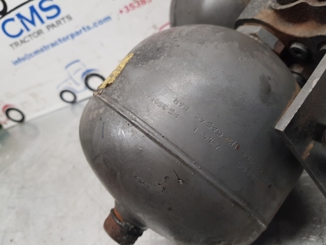 Massey Ferguson 7719 Front Axle Suspension Valve Block 4389933m91, 41293300 - Suspensión para Tractor: foto 3 Massey Ferguson 7719 Front Axle Suspension Valve Block 4389933m91, 41293300 - Suspensión para Tractor: foto 3