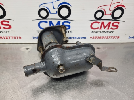 New Holand Tl, Fiat, 30, 35 Series Engine Breather Assy 87801945, 4624515 - Sistema de admisión de aire: foto 5 New Holand Tl, Fiat, 30, 35 Series Engine Breather Assy 87801945, 4624515 - Sistema de admisión de aire: foto 5