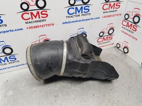 New Holland Case T7.200 Engine Air Cleaner Intake Vent 87518691, 84131959 - Sistema de admisión de aire para Tractor: foto 1 New Holland Case T7.200 Engine Air Cleaner Intake Vent 87518691, 84131959 - Sistema de admisión de aire para Tractor: foto 1