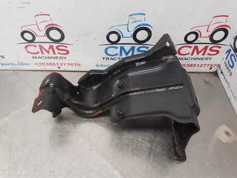New Holland T5.95, T4.85, T4.75, Case Farmall 105a Engine Hood Support 84538400 - Capota para Tractor: foto 2 New Holland T5.95, T4.85, T4.75, Case Farmall 105a Engine Hood Support 84538400 - Capota para Tractor: foto 2