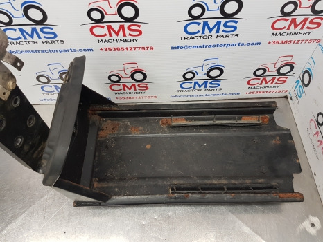 New Holland T5.95, T5, Case Battery Tray, Support 84535790, 84535783, 84536561 - Acumulador para Maquinaria agrícola: foto 3 New Holland T5.95, T5, Case Battery Tray, Support 84535790, 84535783, 84536561 - Acumulador para Maquinaria agrícola: foto 3