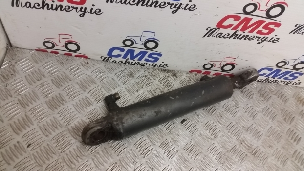 New Holland T7, T7000 Series T7040 Lift Cylinder, Ram 84527512, 87644502 - Cilindro hidráulico para Tractor: foto 3 New Holland T7, T7000 Series T7040 Lift Cylinder, Ram 84527512, 87644502 - Cilindro hidráulico para Tractor: foto 3