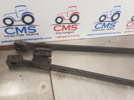 New Holland Tm120, 140, 150, 155 Bonnet Brackets 82011113, 82011114 - Capota para Manipulador telescópico: foto 2 New Holland Tm120, 140, 150, 155 Bonnet Brackets 82011113, 82011114 - Capota para Manipulador telescópico: foto 2