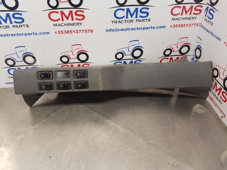 New Holland Ts115a Cab Trim Panel Lhs 87315838, 47382955 - Cabina e interior para Tractor: foto 2 New Holland Ts115a Cab Trim Panel Lhs 87315838, 47382955 - Cabina e interior para Tractor: foto 2