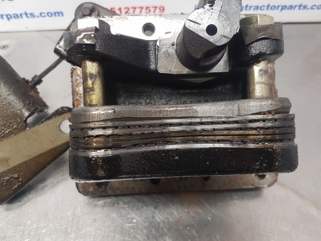 Piezas de freno New Holland Ts115a, T5, T6, T6000, Tsa, Tm,  Parking Brake Support 47127186: foto 7