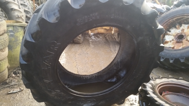 Old Stock Old Stock Rear Tyre Goodyear 20.8r38 5b03 - Neumático para Tractor: foto 1 Old Stock Old Stock Rear Tyre Goodyear 20.8r38 5b03 - Neumático para Tractor: foto 1