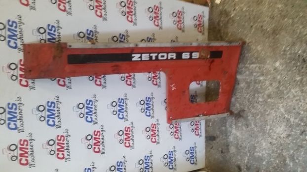 Zetor 6911 Engine Side Panel Right - Carrocería y exterior para Tractor: foto 1 Zetor 6911 Engine Side Panel Right - Carrocería y exterior para Tractor: foto 1