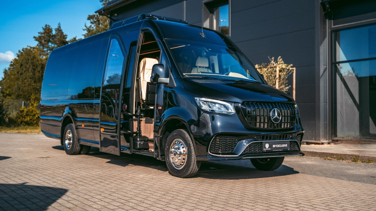 Mercedes-Benz Sprinter 519 Luxury Bus / 19+1+1 / Panorama XL - Minibús, Furgoneta de pasajeros: foto 1 Mercedes-Benz Sprinter 519 Luxury Bus / 19+1+1 / Panorama XL - Minibús, Furgoneta de pasajeros: foto 1