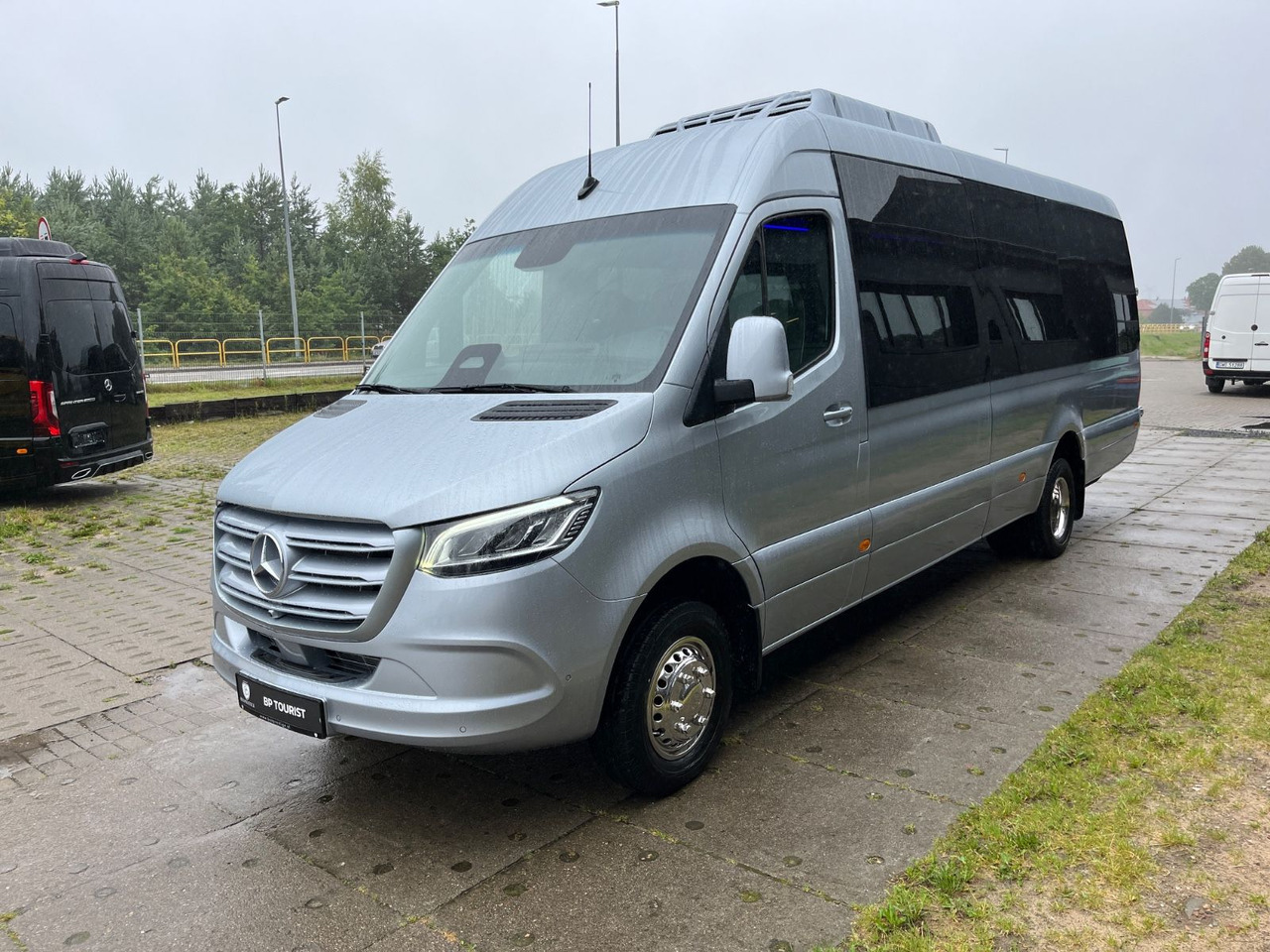 Mercedes-Benz Sprinter 519 TRANSFER XL / 22+1+1 / ON STOCK!!! Mercedes-Benz Sprinter 519 TOURIST XL / 21 to 24 Seats /NEW! - Minibús, Furgoneta de pasajeros: foto 2 Mercedes-Benz Sprinter 519 TRANSFER XL / 22+1+1 / ON STOCK!!! Mercedes-Benz Sprinter 519 TOURIST XL / 21 to 24 Seats /NEW! - Minibús, Furgoneta de pasajeros: foto 2