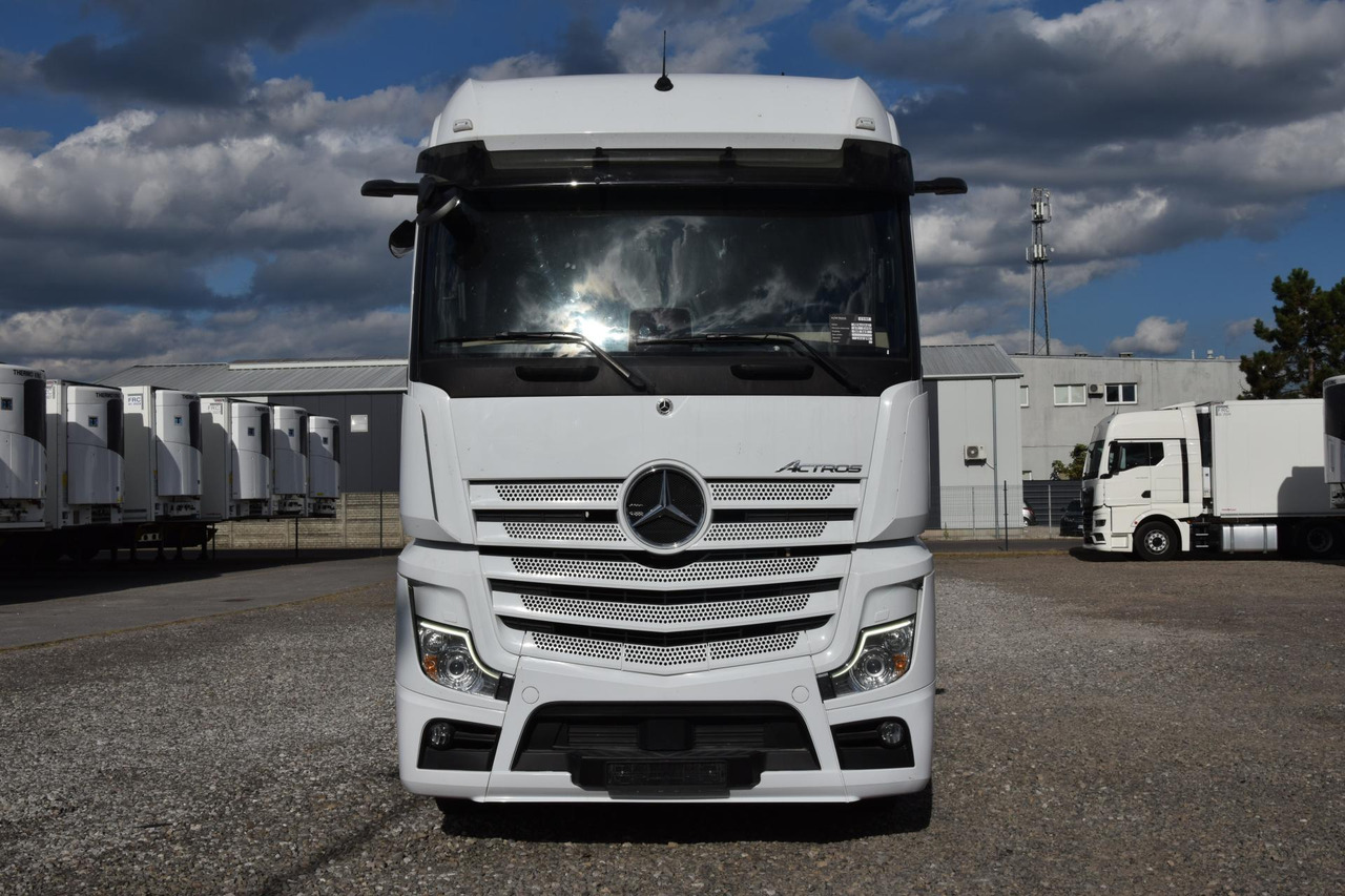 Mercedes-Benz Actros 5 1845 BigSpace - Cabeza tractora: foto 2 Mercedes-Benz Actros 5 1845 BigSpace - Cabeza tractora: foto 2