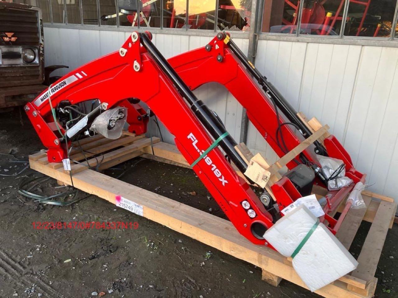 ALÖ X5SDME / MF FL3919X - Cargador frontal para tractor: foto 1 ALÖ X5SDME / MF FL3919X - Cargador frontal para tractor: foto 1