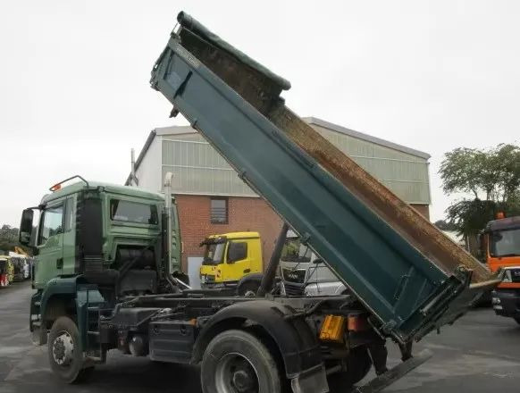 Camión volquete MAN TGS 18.360 4x4 BB – Meiller 3-stronna wywrotka | Euro 5 | 216 tys. km: foto 8 Camión volquete MAN TGS 18.360 4x4 BB – Meiller 3-stronna wywrotka | Euro 5 | 216 tys. km: foto 8