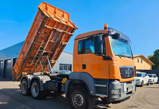 MAN TGS 26.000 kg • 6x4 • Wywrotka • Klima • Tempomat • Retarder• Euro5•310 000 km !!! - Camión volquete: foto 1 MAN TGS 26.000 kg • 6x4 • Wywrotka • Klima • Tempomat • Retarder• Euro5•310 000 km !!! - Camión volquete: foto 1