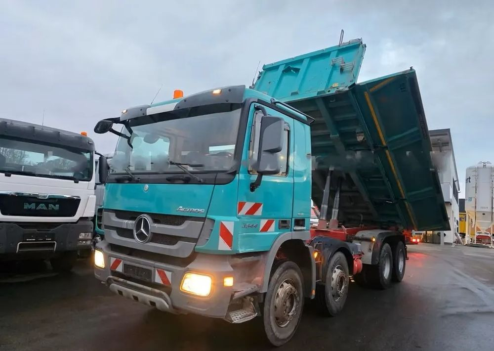 Mercedes-Benz Actros 3544 / 4144 •EPS •Wywrotka trójstronna • 8x4 • Meiller BORDMATIK • Euro5 • - Camión volquete: foto 2 Mercedes-Benz Actros 3544 / 4144 •EPS •Wywrotka trójstronna • 8x4 • Meiller BORDMATIK • Euro5 • - Camión volquete: foto 2
