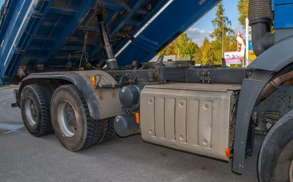 Leasing de  Mercedes-Benz Arocs 2652 6x4 – Wywrotka trójstronna Meiller z Bordmatik (Euro 6) Mercedes-Benz Arocs 2652 6x4 – Wywrotka trójstronna Meiller z Bordmatik (Euro 6): foto 6